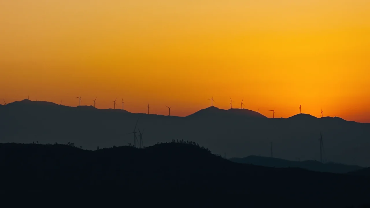 暮色山峦
