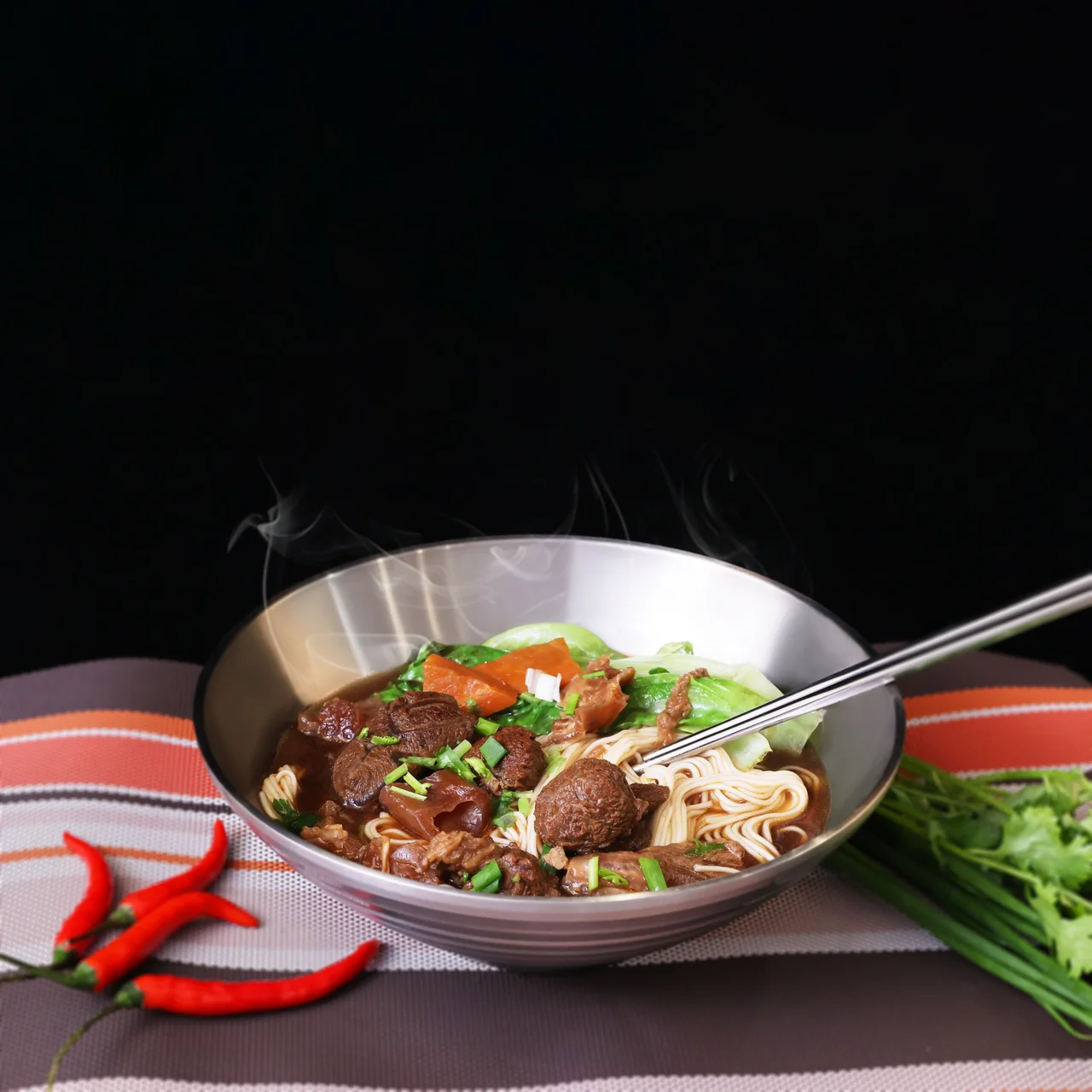 牛肉面 · 产品摄影 01